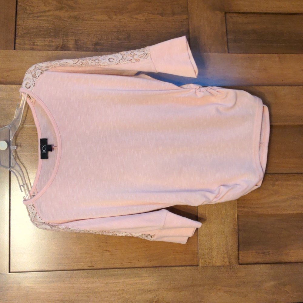 Fitted Lace Sleeve Shirt